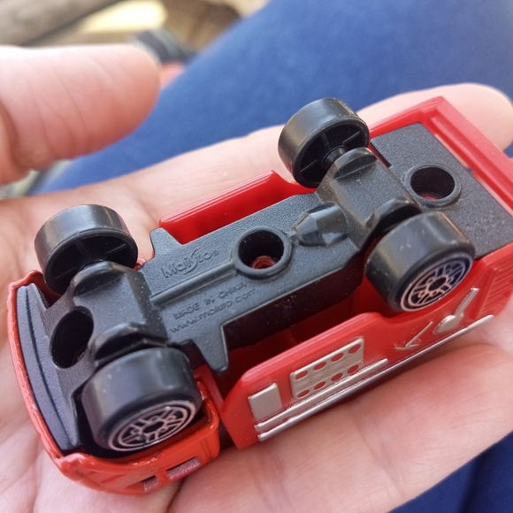 Maisto Emergency Vehicles Toy Die cast Cars Trucks Helicopters Bundle - Picture 12 of 15